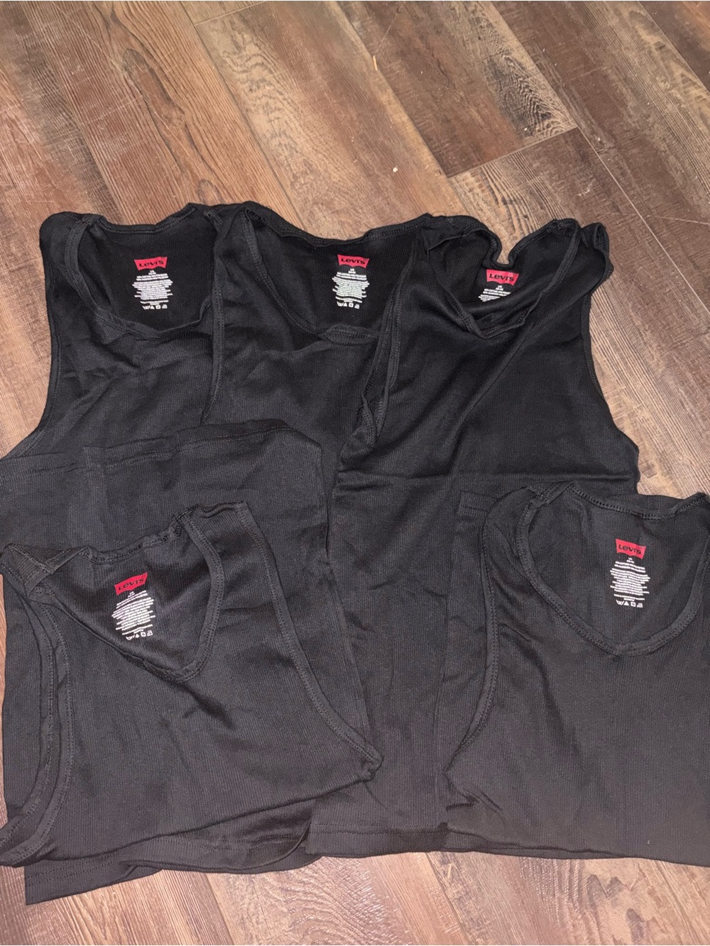 Levi’s Men’s Black Ribbed Tank Tops Sleeveless Undershirts Size Large 5 Pack